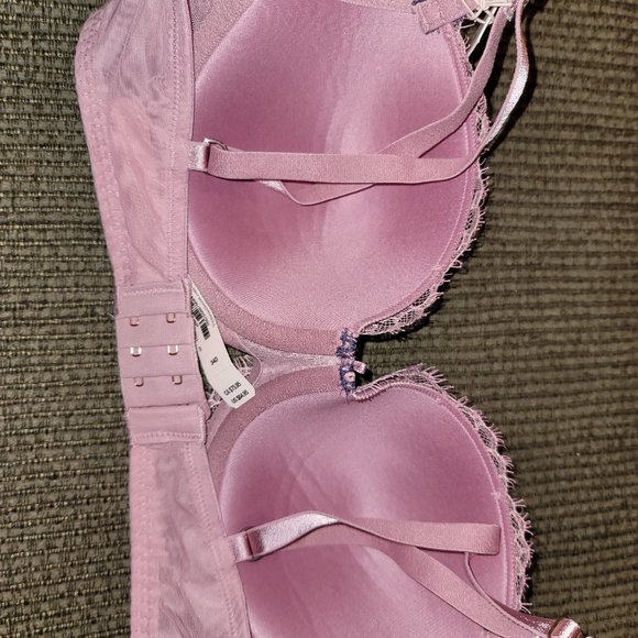 Victoria's Secret Bra - Picture 2 of 3